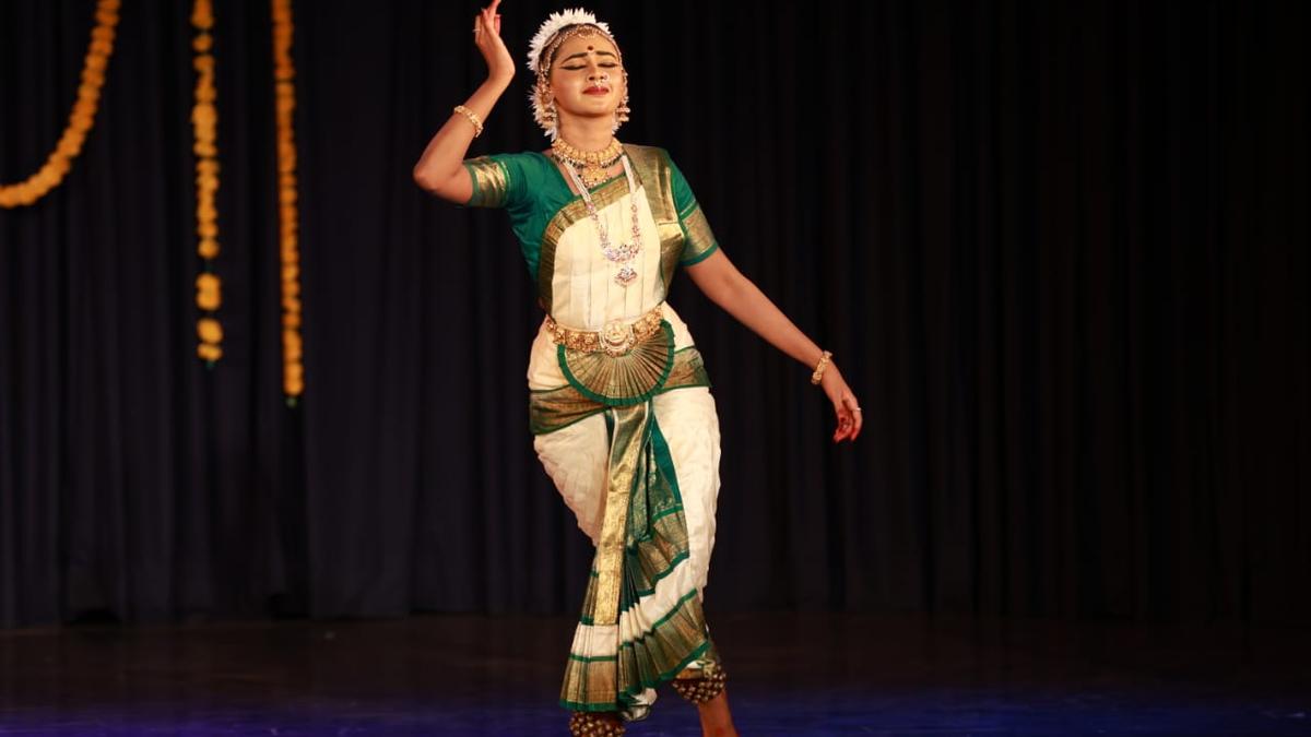 Kavyaa Kannan exuded confidence while portraying the myriad emotions of the lovelorn heroine